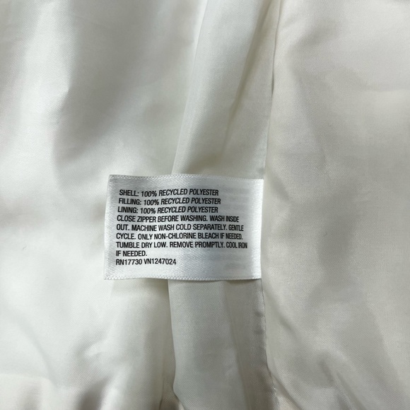 Beige Crop Puffer Vest Cropped Zip Up Down Quilted Jacket Neck Padded Airport 25 - Picture 15 of 17